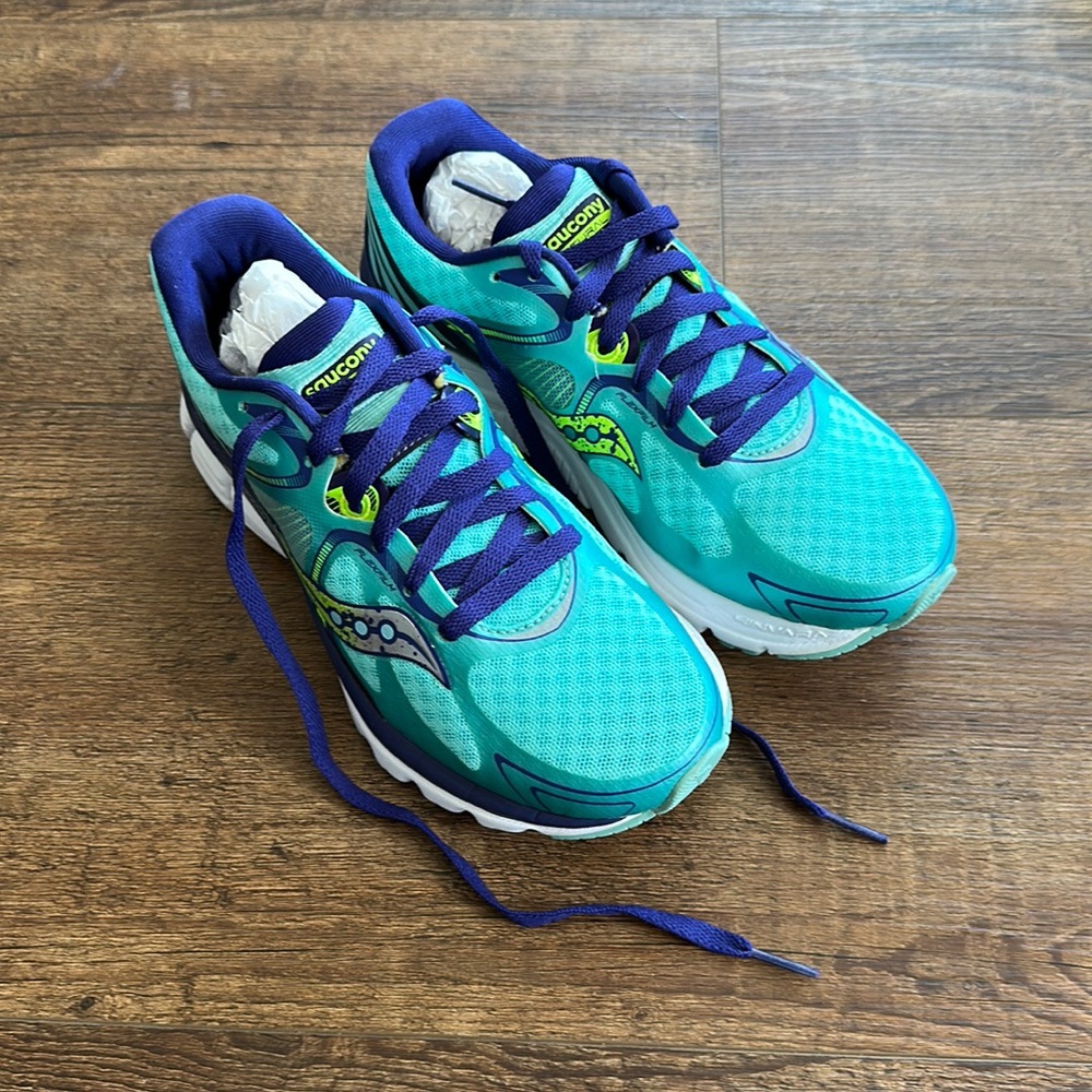 Women’s Saucony Kinvara 6 Running Shoes Size USA 7.0 B NWOT